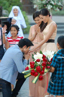 BGLzQWMCAAAGSO7.jpg-large